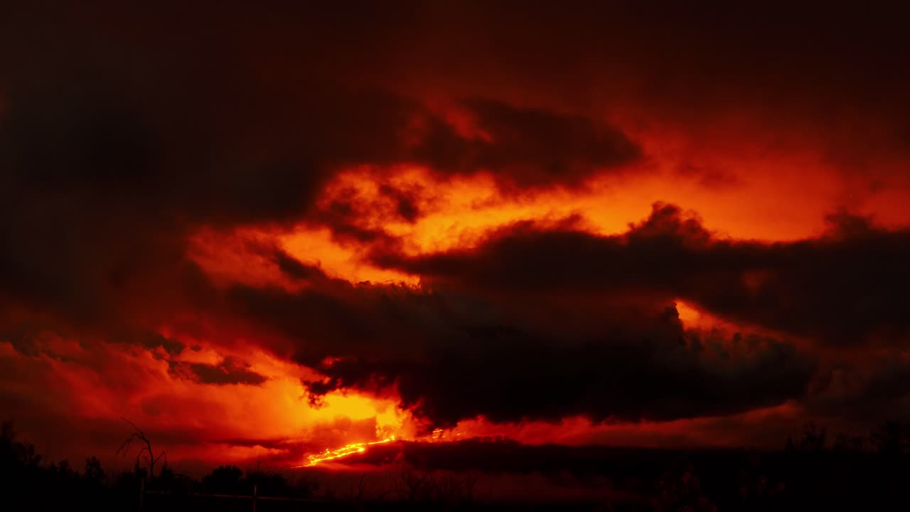 하와이 화산 마우나로아, 38년 만에 폭발