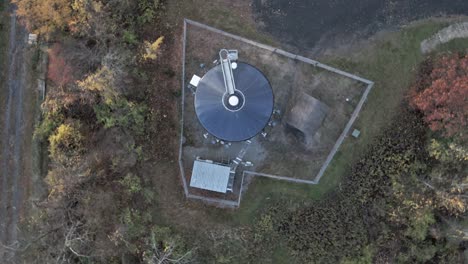 torre de agua vista aérea de las tierras altas de nueva york