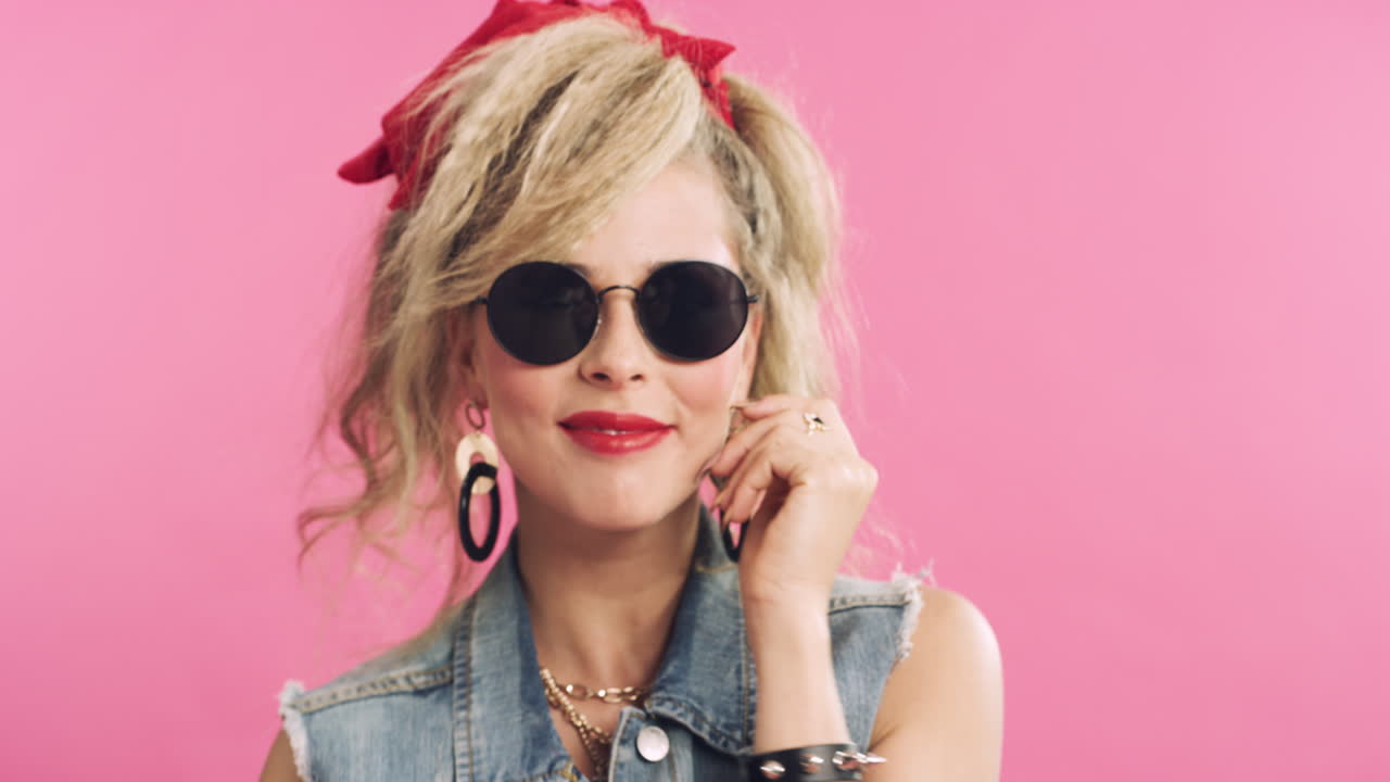 키스를  ⁇ 고 있어