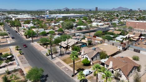 Housing-in-suburb-neighborhood-of-large-city-in-desert-of-USA