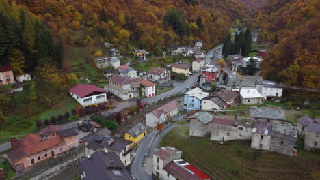 Val-Corsaglia-valley-in-Piedmont-mountain,-Piemonte-aerial-view