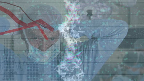 animación del procesamiento de datos estadísticos sobre un cirujano caucásico de alto rango que lleva una máscara quirúrgica