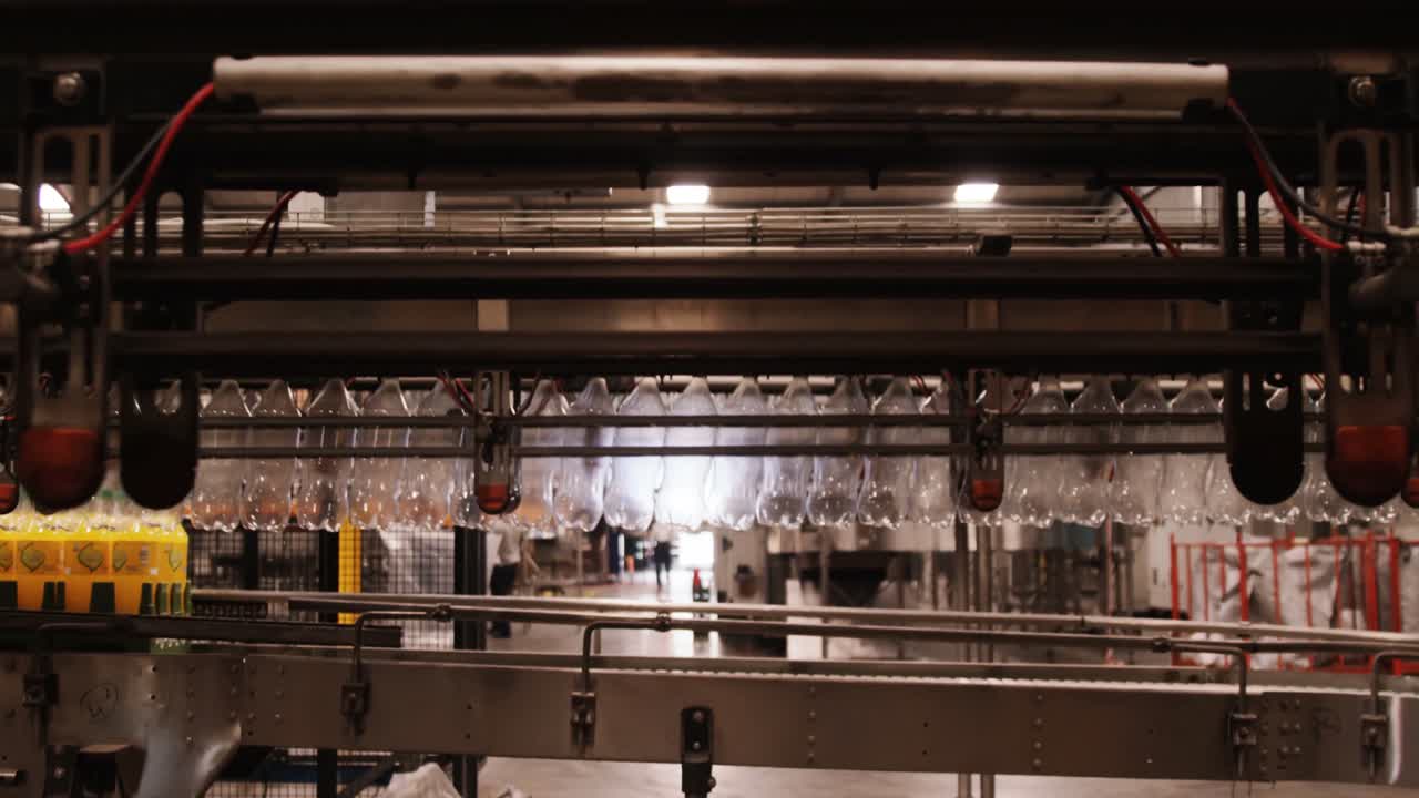 Bottle moving in production line