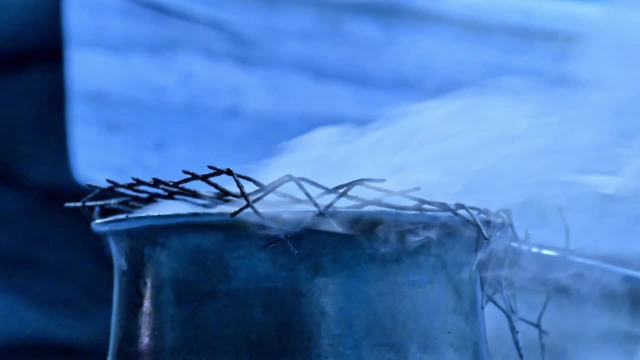 Smoke and Mesh from a Container