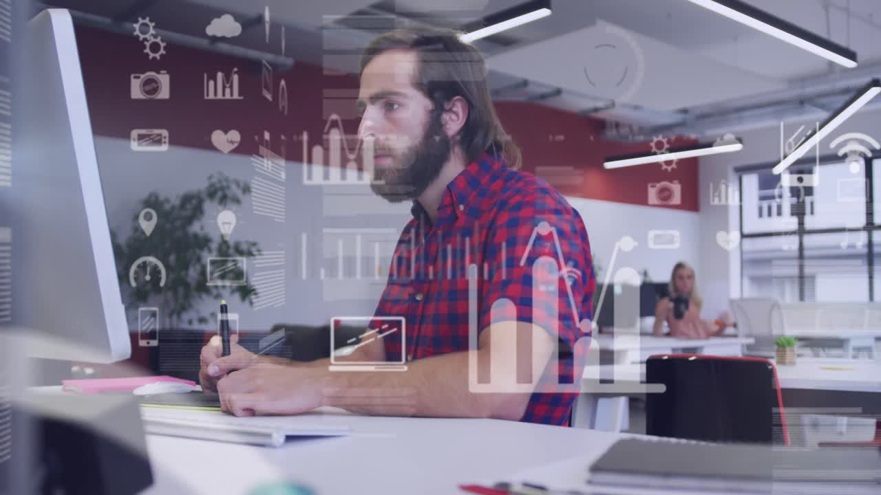 animación de iconos, múltiples gráficos y tablero de negociación, hombre caucásico dibujando usando tableta gráfica