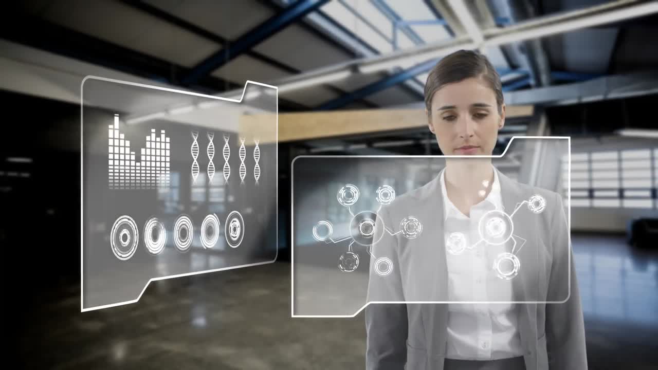 mujer de negocios deslizando en la pantalla