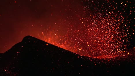 The-Cabo-Verde-volcano-erupts-at-night-in-spectacular-fashion-on-Cape-Verde-Island-off-the-coast-of-Africa-5