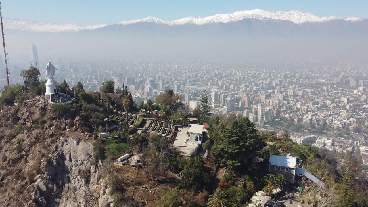 Vista panoramica di Santiago del Cile dal Parco Cerro San Cristobal