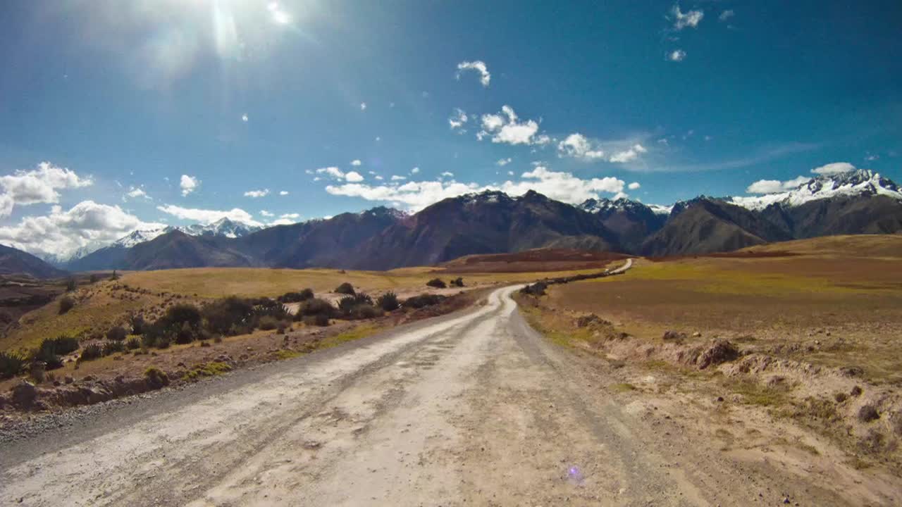 conduciendo por el valle sagrado