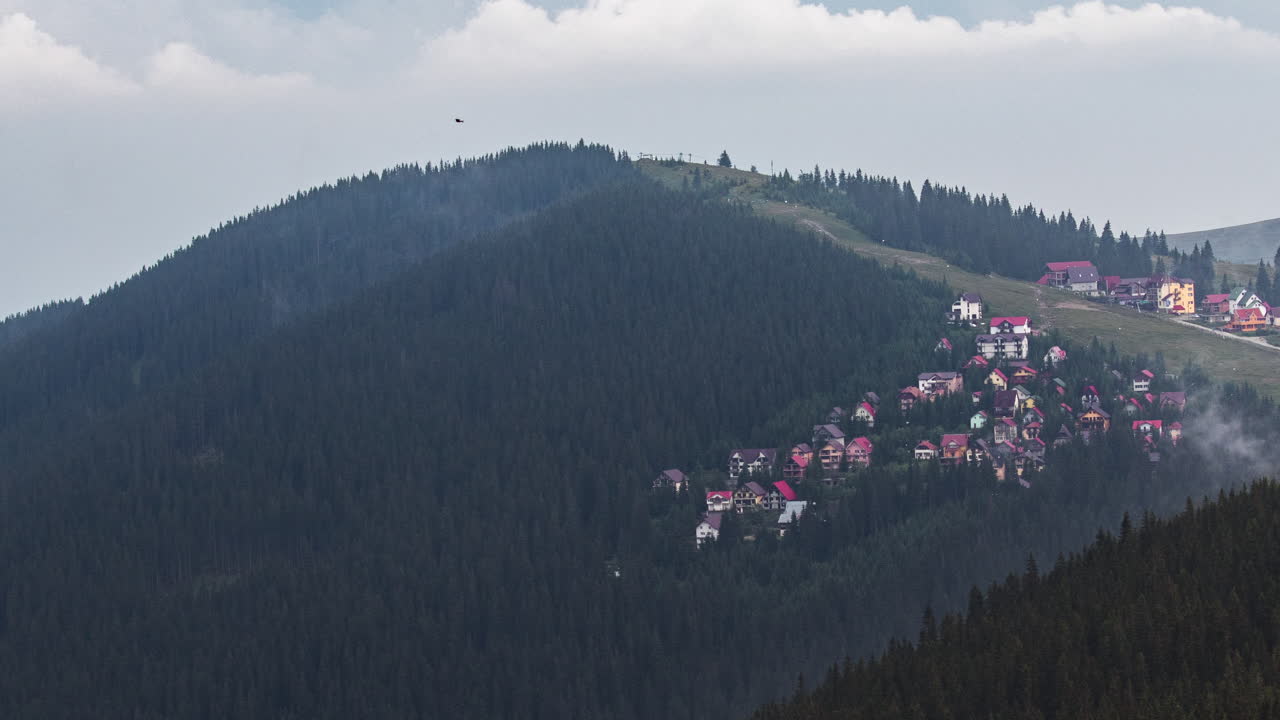 lapso de tiempo dramático sobre balcon transalpina transilvania rumania