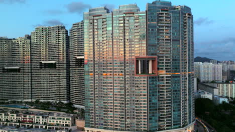 High-rise-residential-buildings-in-Cyberport