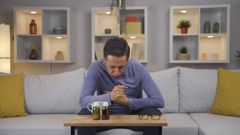 el hombre con la tos.