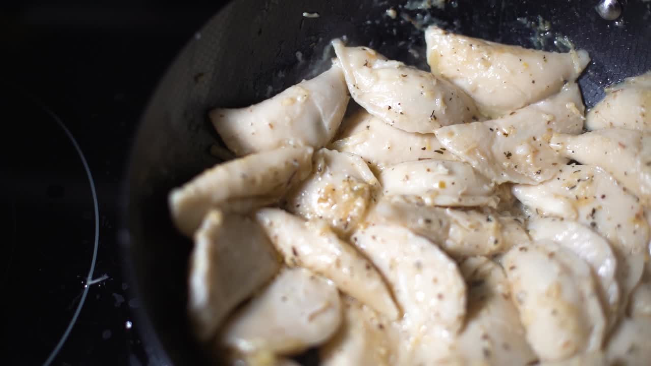 돌리 슬라이드 오른쪽