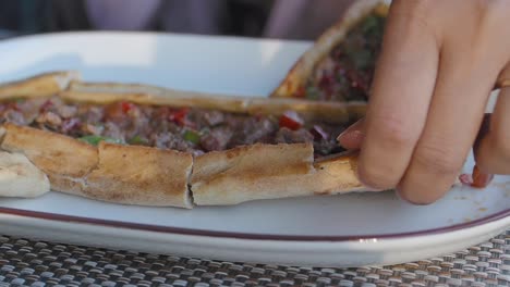 delicious turkish pide