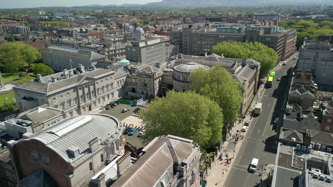 Descending aerial video of the Seanad Éireann in Dublin City Centre, Ireland on a sunny day. Filmed in 4K, 60FPS with Rec709 Color.