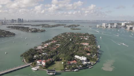 huge estates and expensive real estate of star island at miami beach