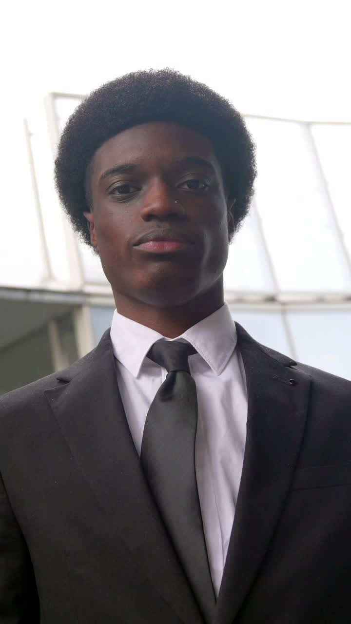 retrato de un hombre de negocios confiado