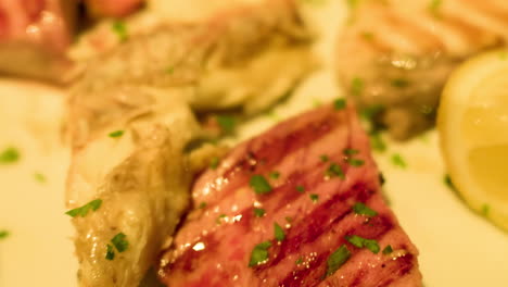pescado y verduras a la parrilla
