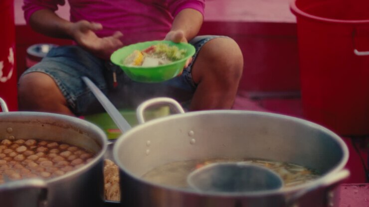 Street Food on a Boat