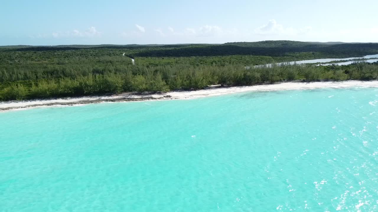 veduta aerea delle bahamas e del mare turchese