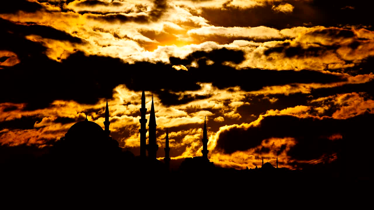 일몰 시 에 유명한 술레이마니 모스크 와 함께 이스탄불 도시 풍경 의 타임 스 뷰