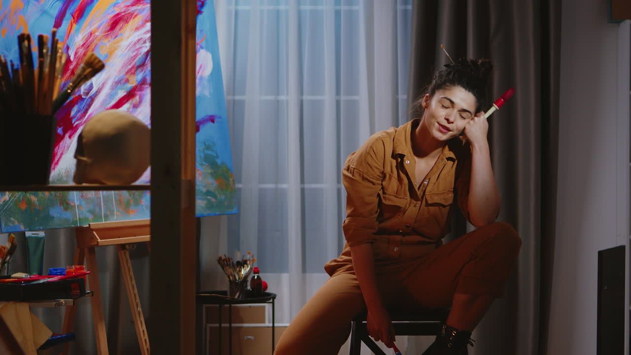 지친 추상 화가