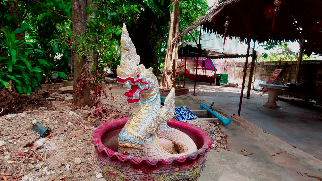 와트 삼프란 용 사원, 삼 프란 지방 태국에서 용 뱀