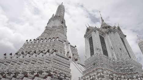 wat arun temple
