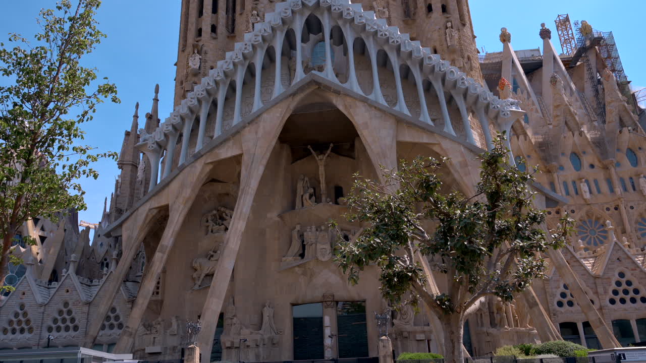 View of the Basilica de la Sagrada Familia in the Eixample district of Barcelona, Catalonia, Spain