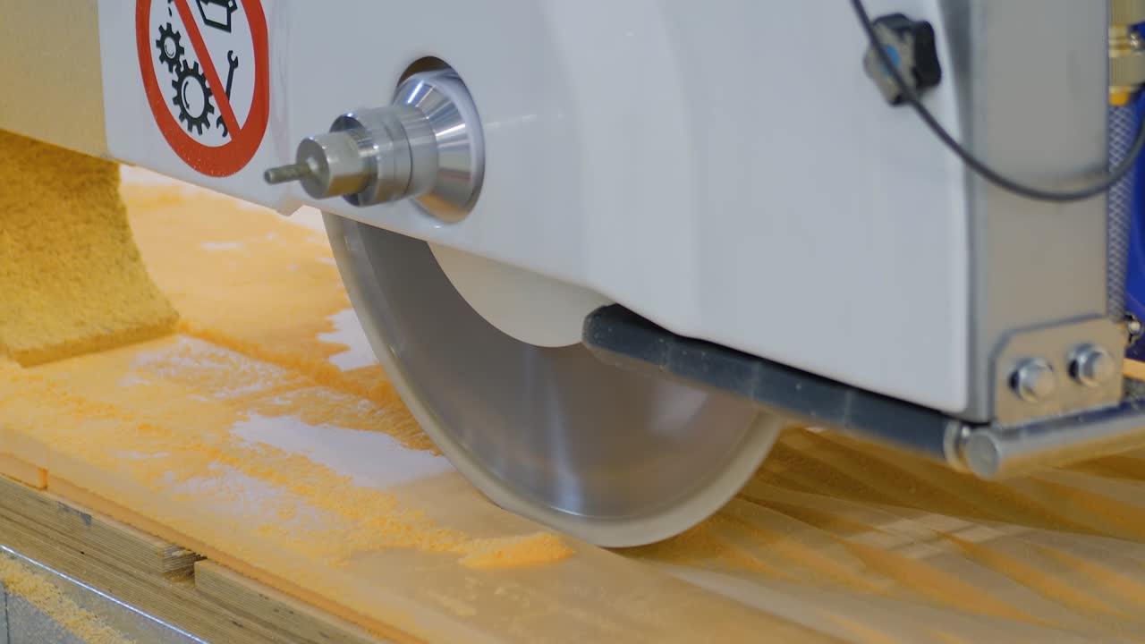 автоматическая cnc мостовая пила - система профилирования маршрутизатора для резки искусственного камня