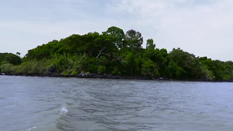 Barco-Navegando-En-El-Lago-Tana-En-Etiopía,-África