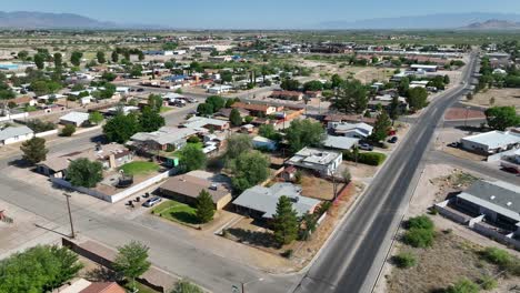 Ciudad-Del-Suroeste-De-Estados-Unidos-En-El-Desierto