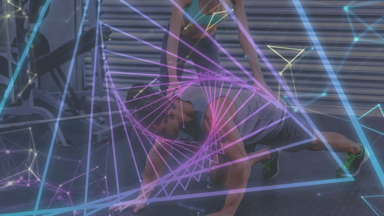 animación de un túnel brillante con una red de conexiones sobre hombre y mujer haciendo ejercicio