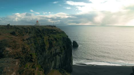 falaise rocheuse en islande