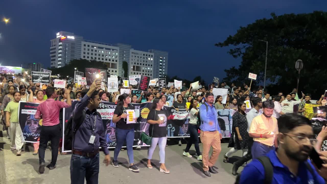 Employees, workers and locals demanding justice for RG Kar rape case in Kolkata, India. Night protest.