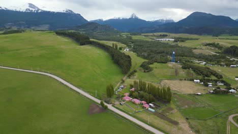 villa cerro castillo is a chilean town located in the commune of río ibáñez, general carrera province, aysén del general carlos ibáñez del campo region