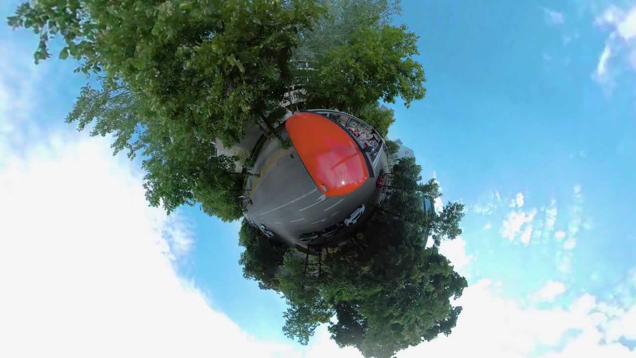 독일의 작은 행성 모양의?? 헨