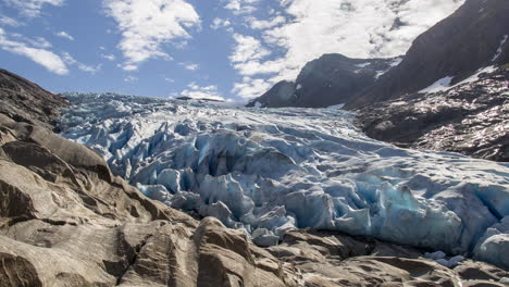 Timelapse-Del-Glaciar-Svartisen-En-Noruega-Zoom-In