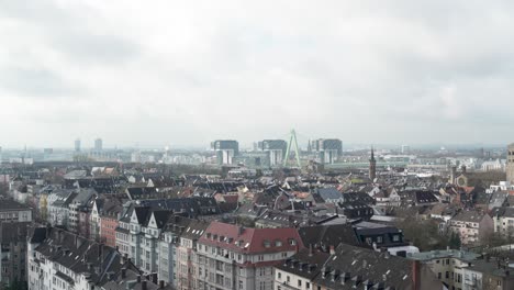 Toma-Estática-Del-Panorama-De-La-Ciudad-De-Colonia,-Alemania.