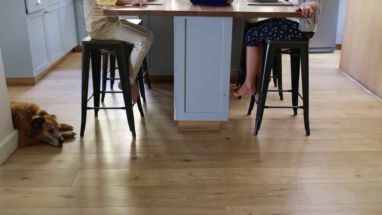 참을성 있게 기다리며 봉사 받기