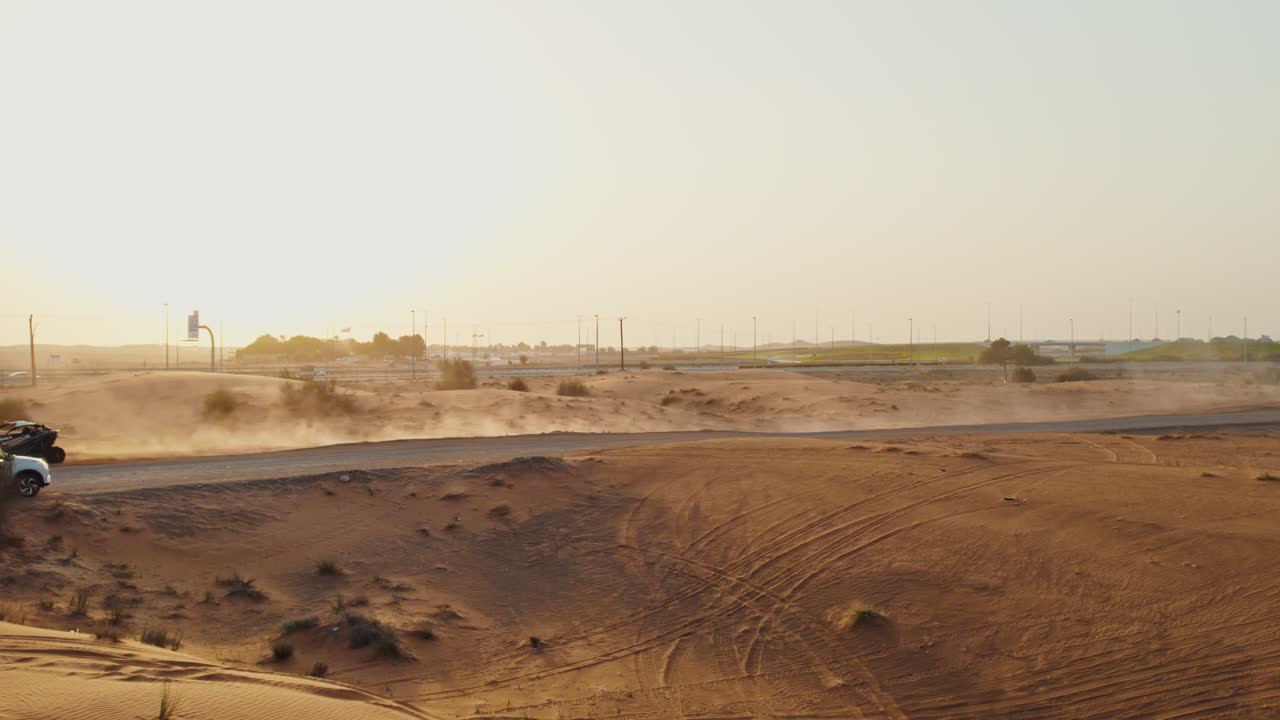 드 자전거로 사막 모험