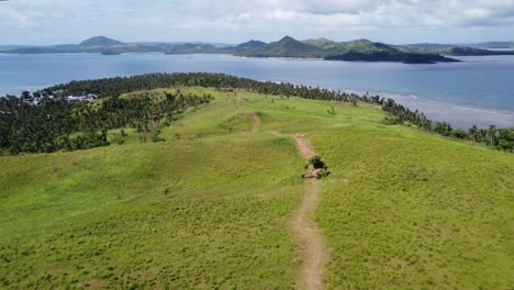 el pintoresco paisaje de la isla corregidor de siargao, vista por un avión no tripulado
