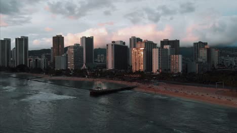 imágenes aéreas de drones de honolulu, hawaii