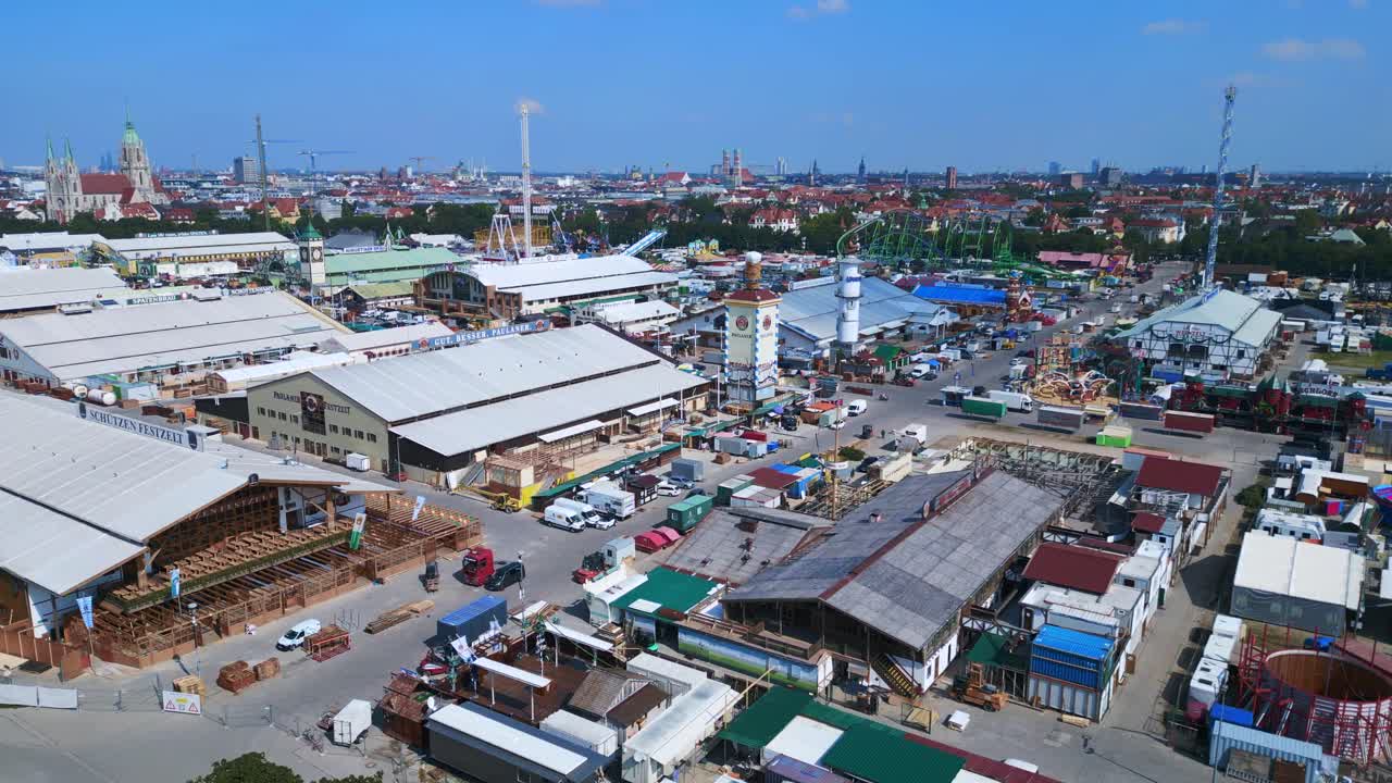 극적인 상공 뷰 비행 theresienwiese 10 월 페스티벌, 개막 전  ⁇ 은 날