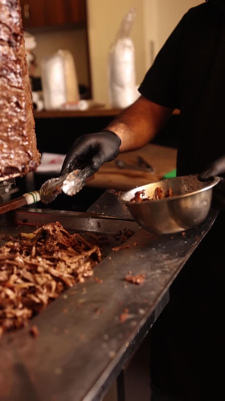 Preparazione dello Shawarma