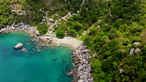 Aerial-view-of-Ao-Hin-Wong-Beach-in-Koh-Tao,-Thailand