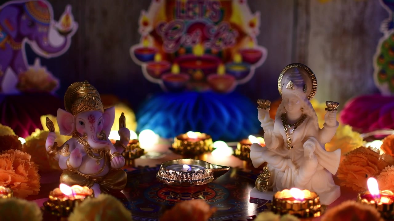 Signore Ganesha e dea Lakshmi durante la celebrazione del festival Diwali