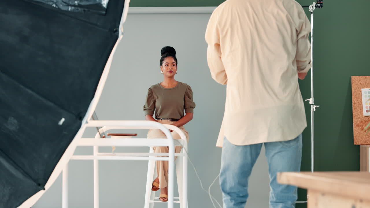 Photoshoot in a studio with a photographer and models