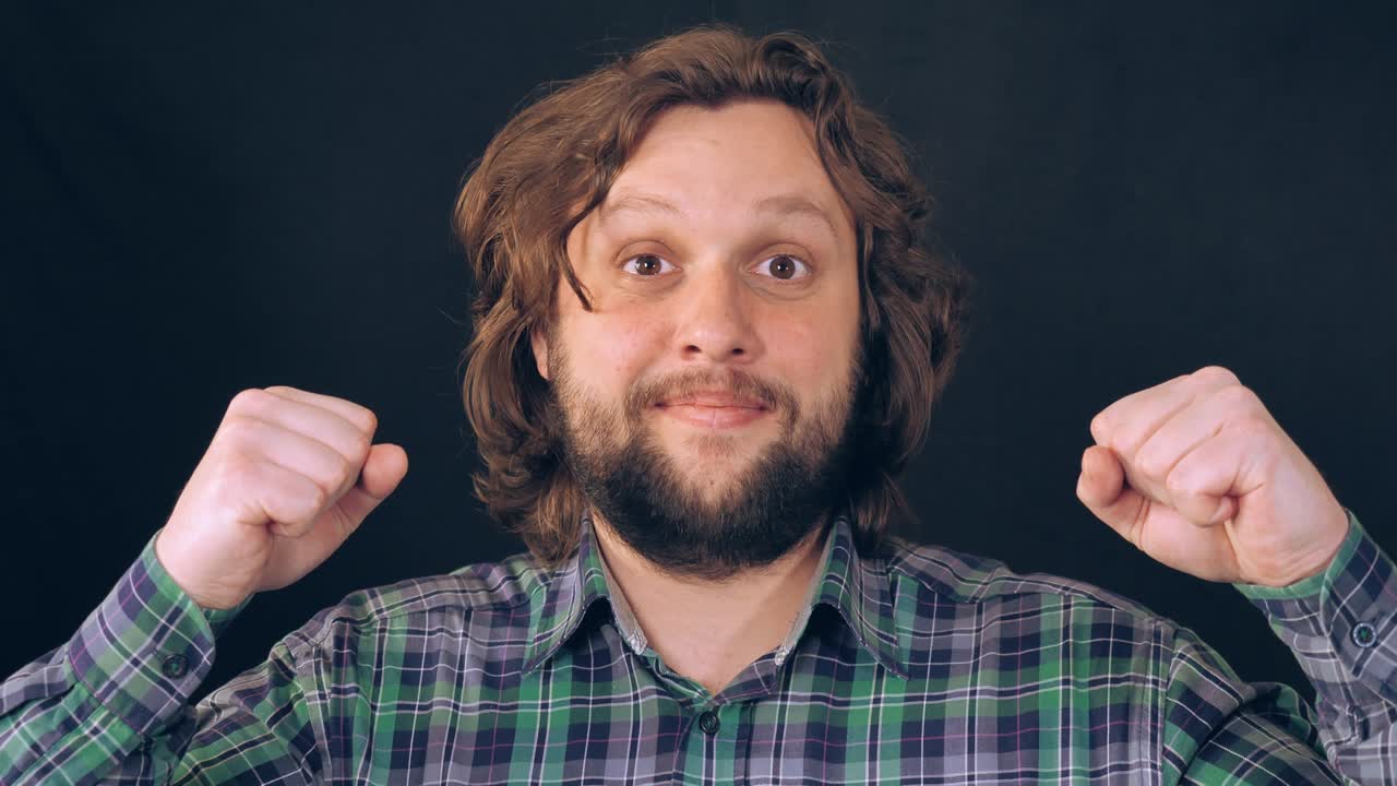 el tipo caucásico adulto muestra el triunfo