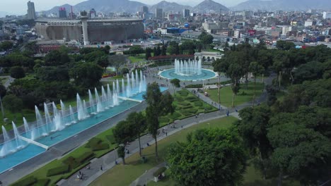 4k-video-of-a-water-fountain-park-with-many-jets-praying-water-upwards